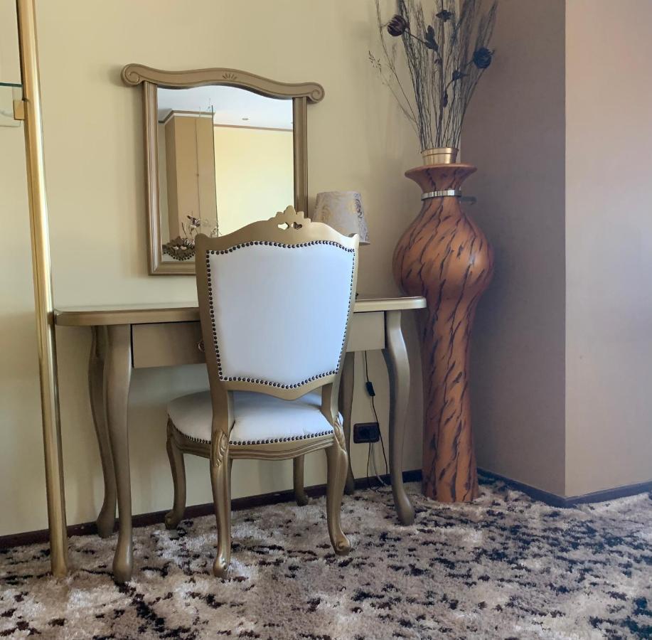 טיראנה Hotel Rosa Blu מראה חיצוני תמונה
