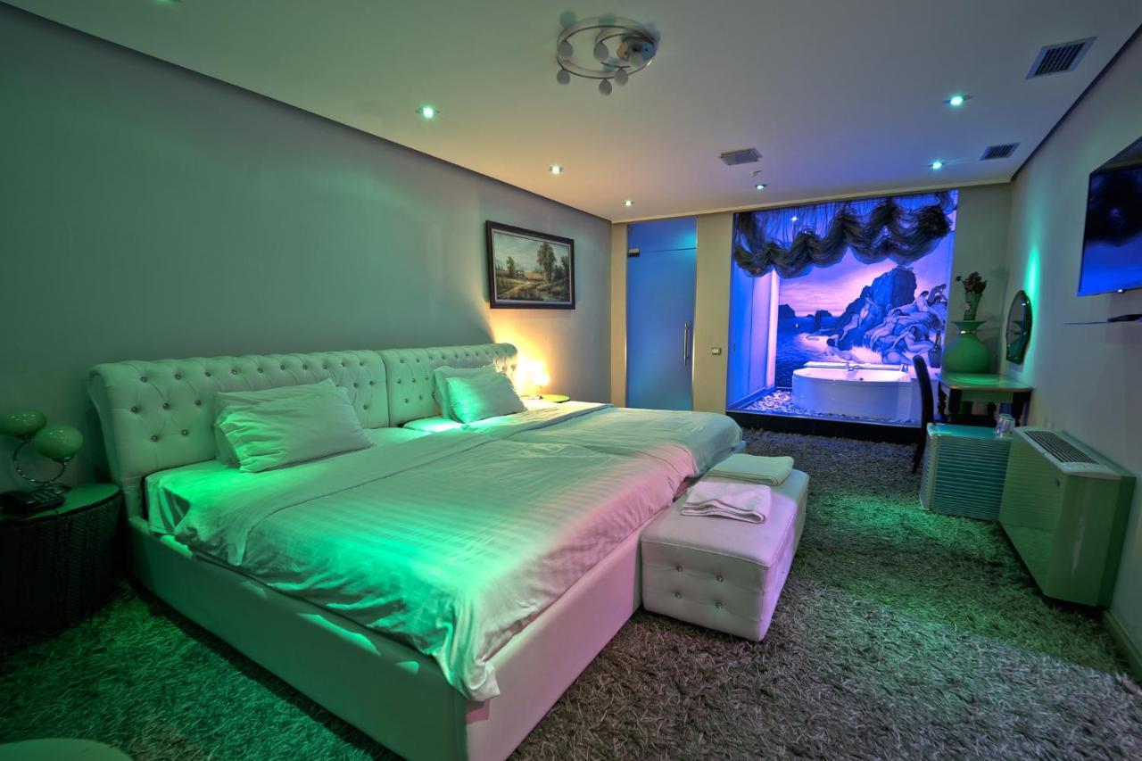 טיראנה Hotel Rosa Blu מראה חיצוני תמונה