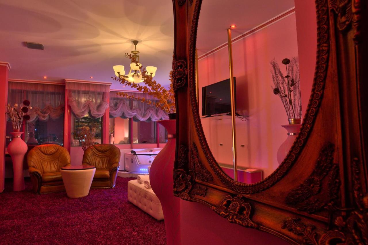טיראנה Hotel Rosa Blu מראה חיצוני תמונה