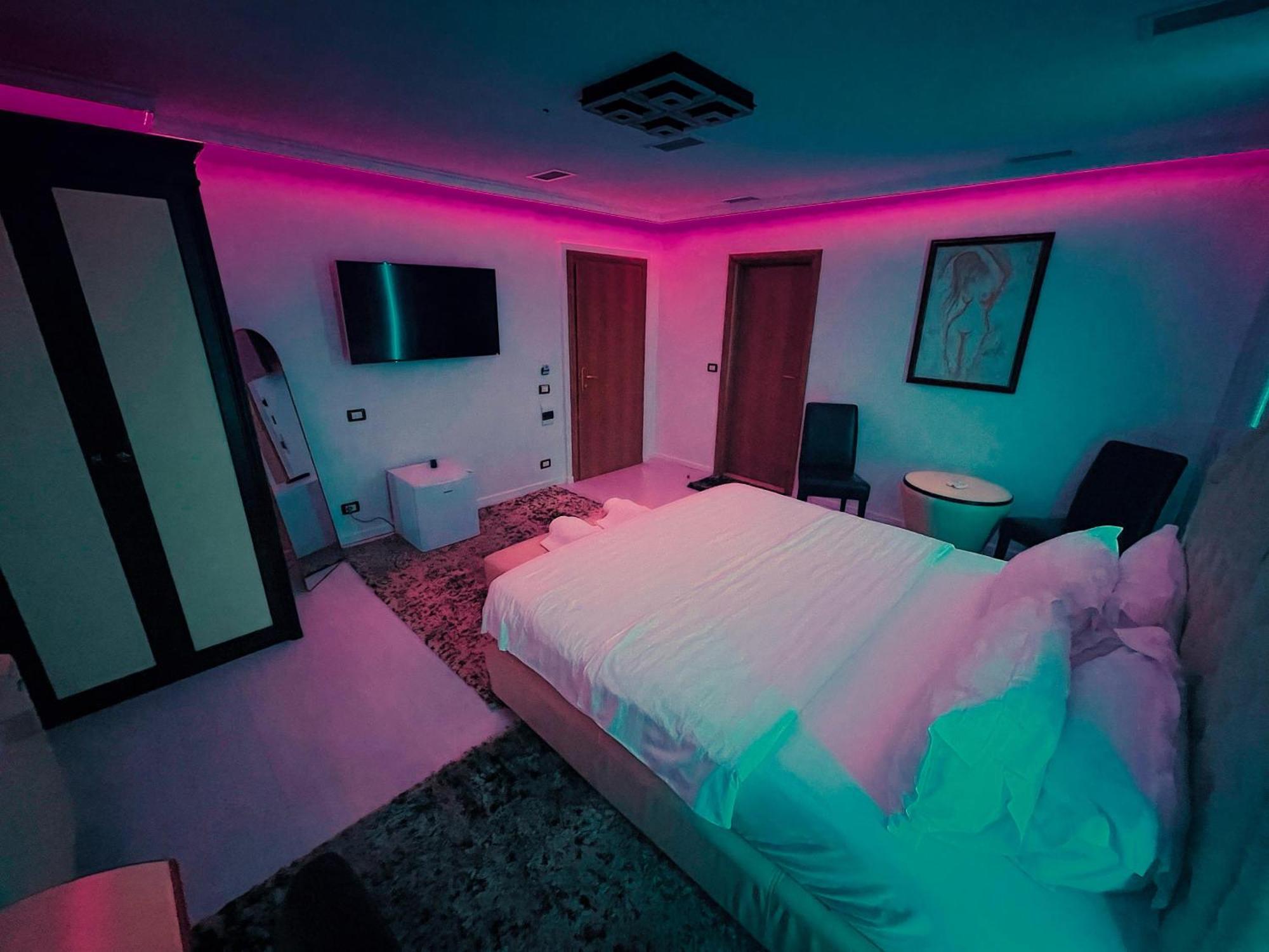 טיראנה Hotel Rosa Blu מראה חיצוני תמונה