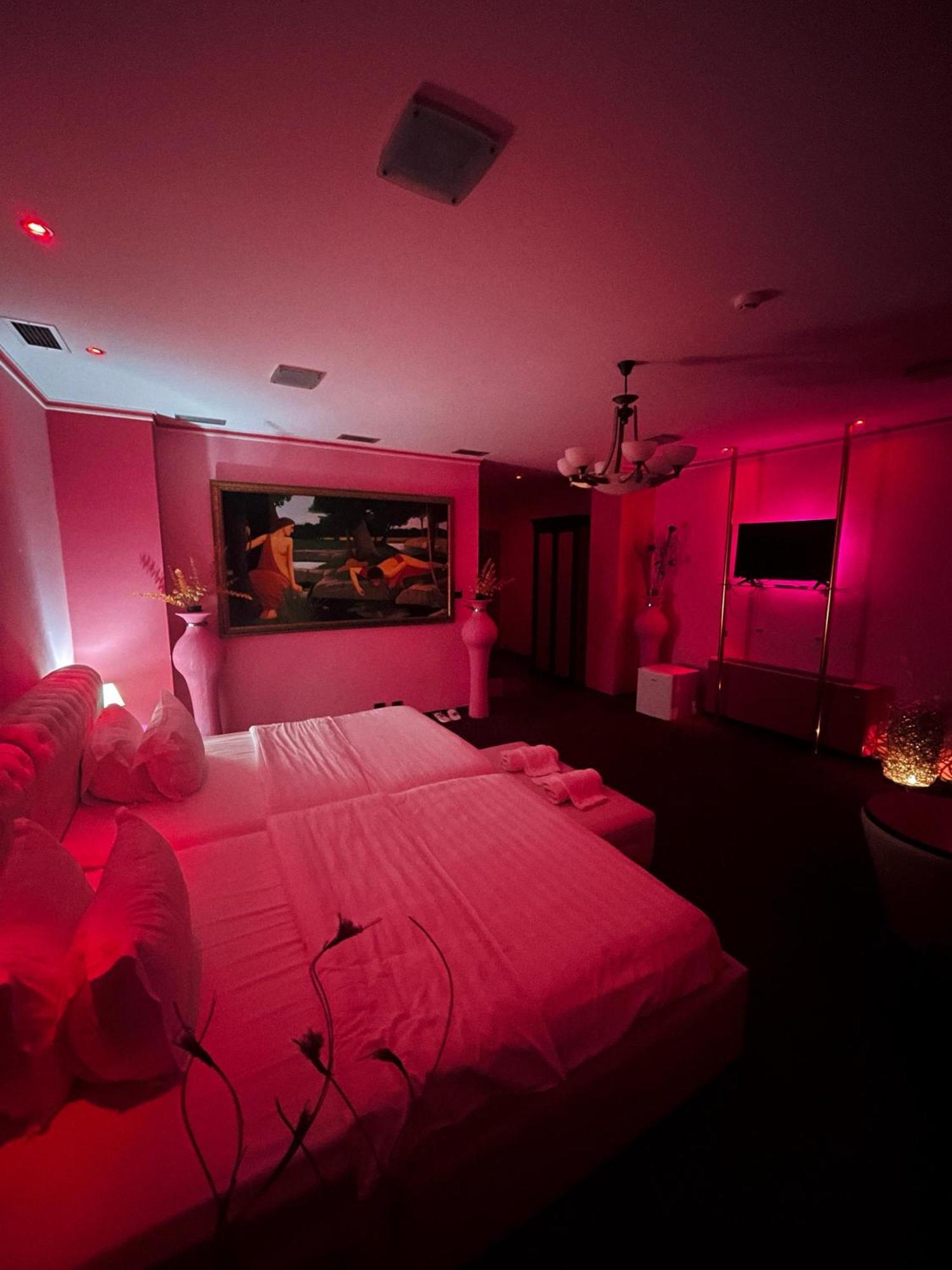 טיראנה Hotel Rosa Blu מראה חיצוני תמונה